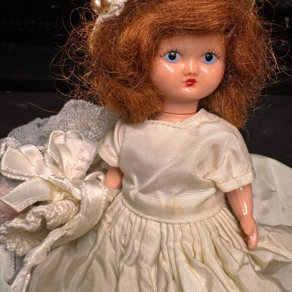 Vintage Red Hair Bride Doll Cream Satin‎ Lace Dress Pearl Crown 7 Inch 1950s